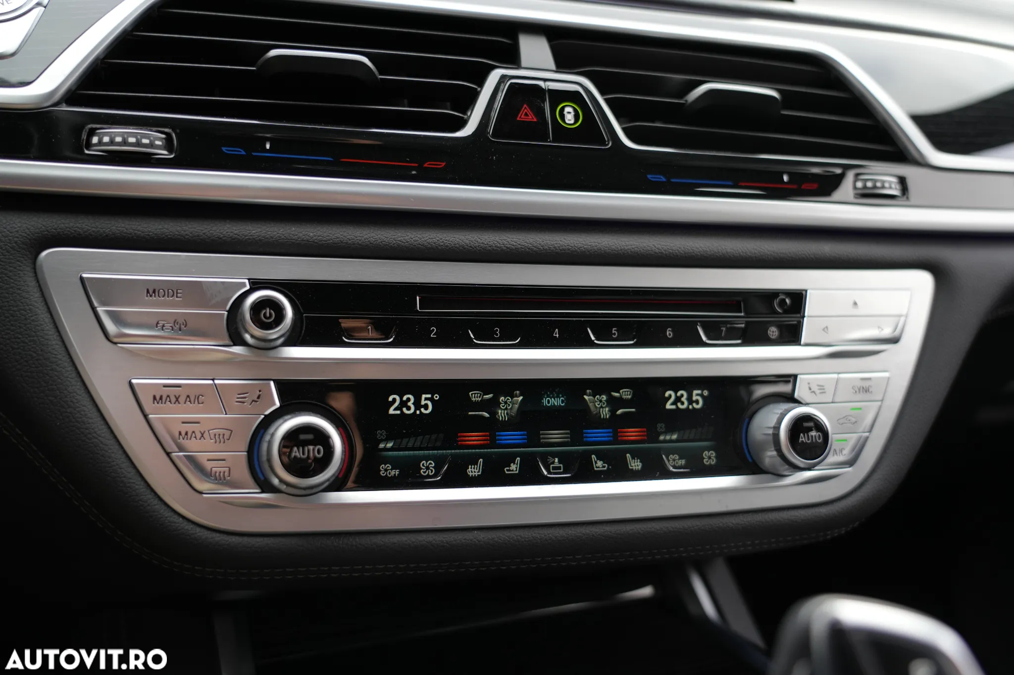 BMW Seria 7 730d xDrive - 27