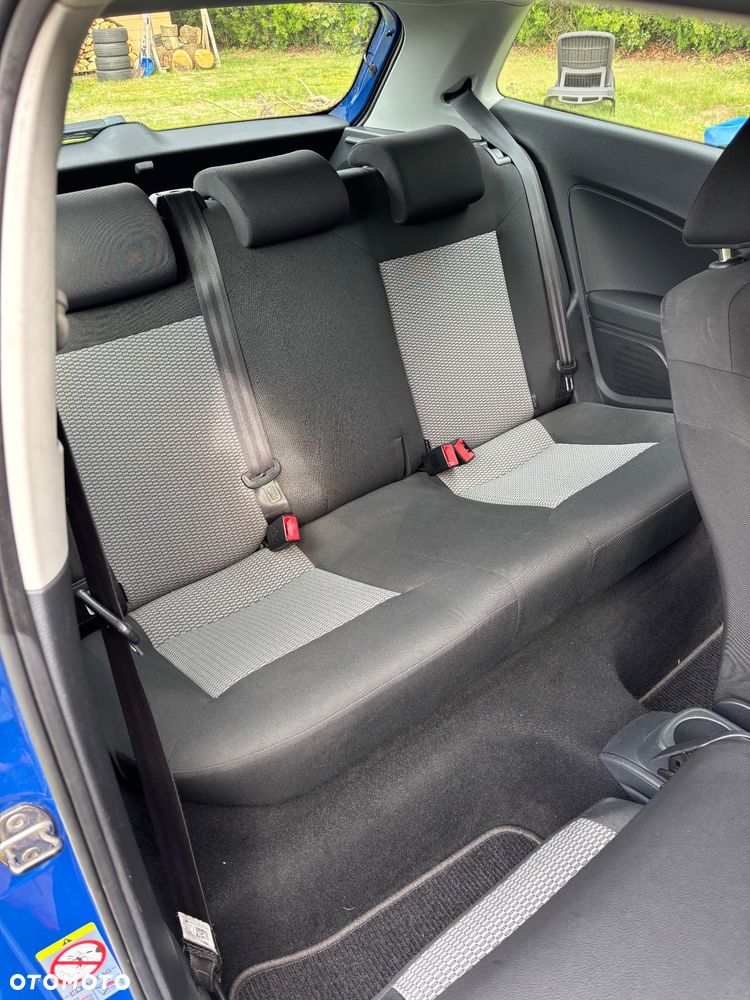 Volkswagen Polo - 11