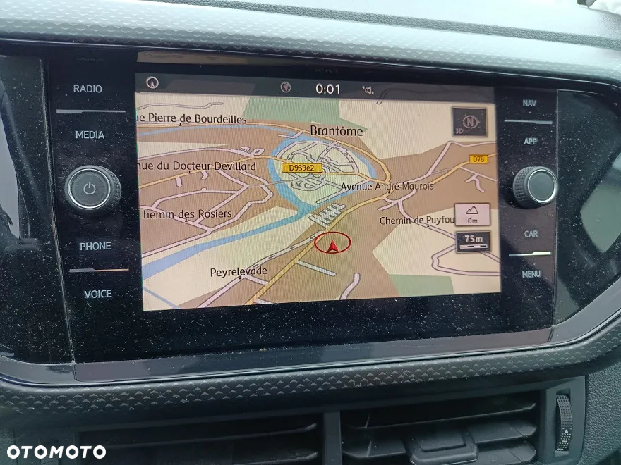 Volkswagen T-Cross - 8