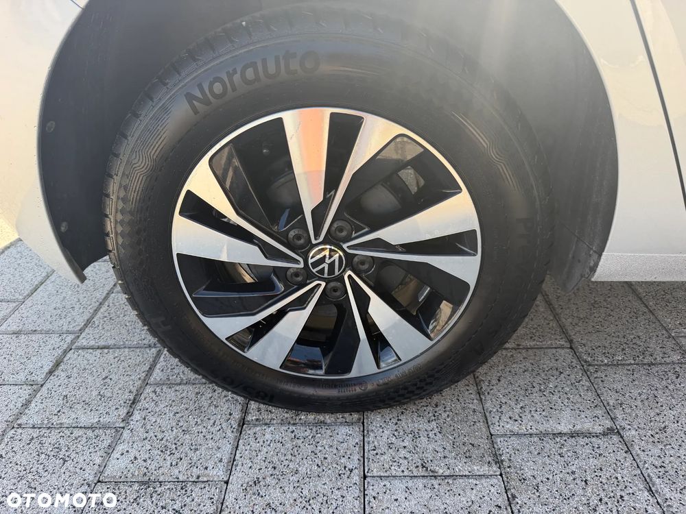 Volkswagen Polo - 11