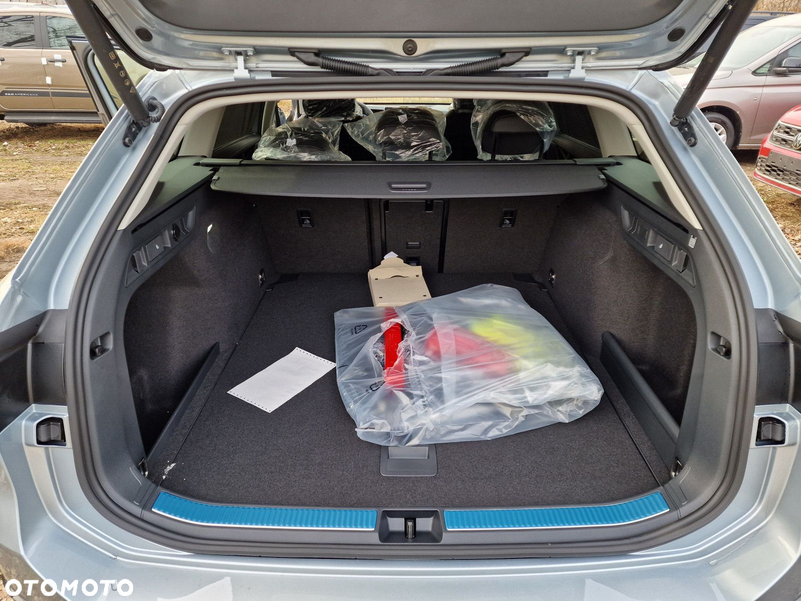 Volkswagen Passat - 24