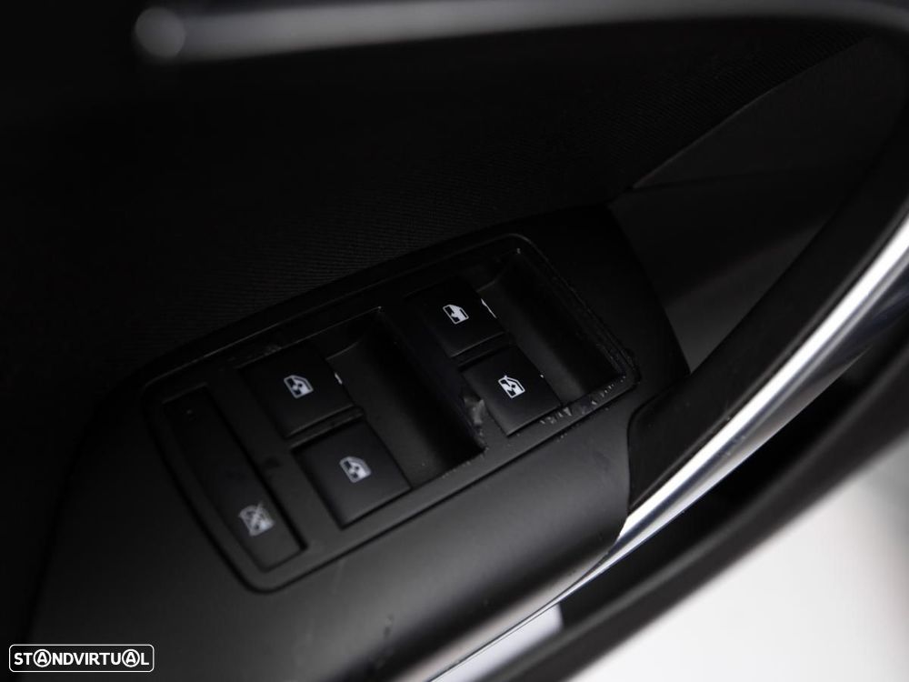 Opel Insignia Sports Tourer - 13