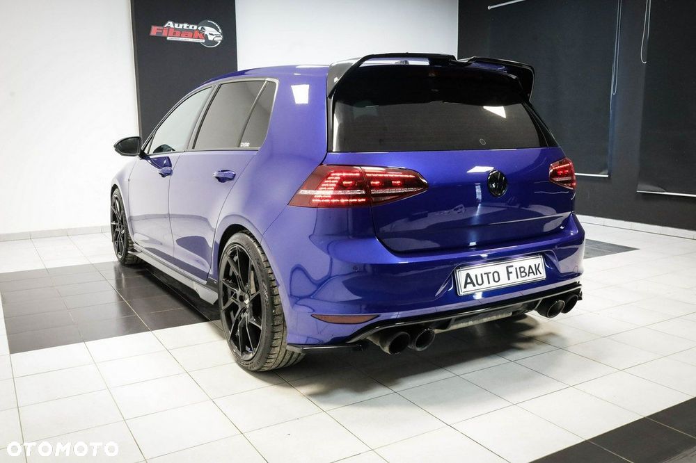 Volkswagen Golf - 13