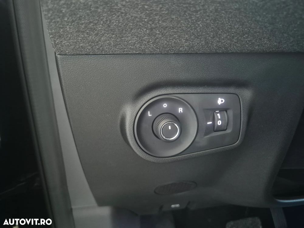 MG ZS HEV Hybrid+ Standard - 27