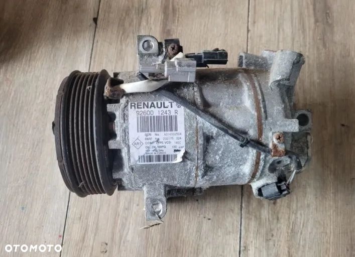 Sprężarka pompa kompresor klimatyzacji Renault Clio IV 1,6 RS 926001243R - 1