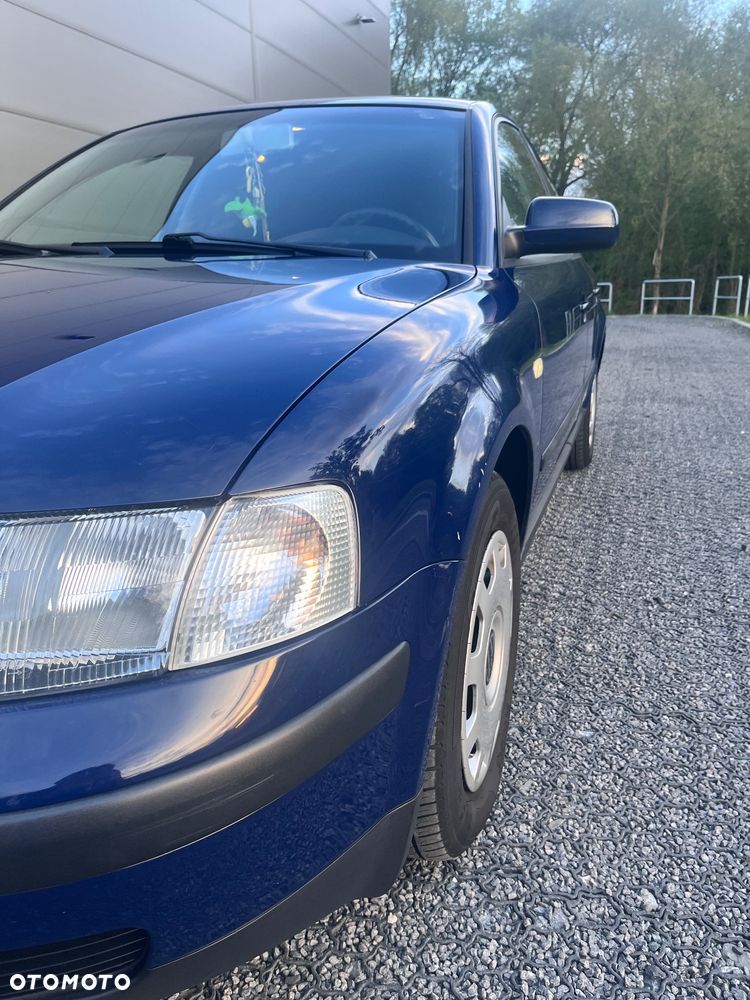 Volkswagen Passat 1.6 - 10