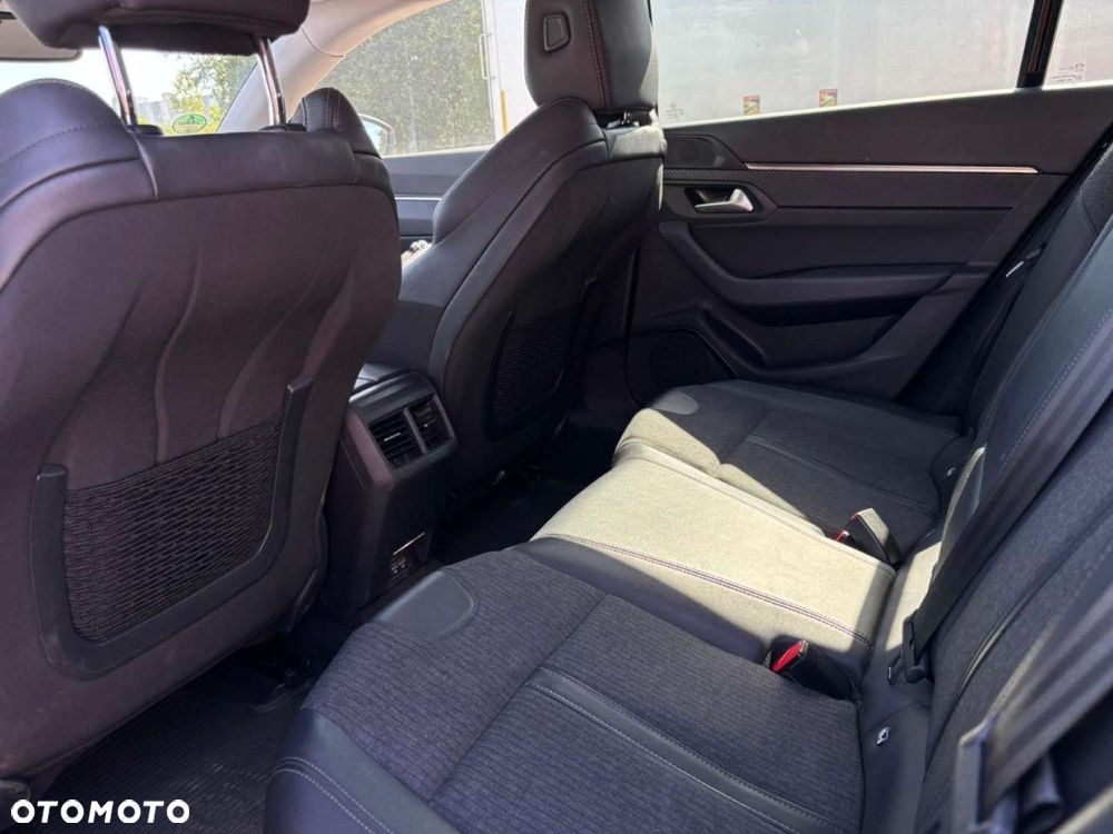 Peugeot 508 - 8
