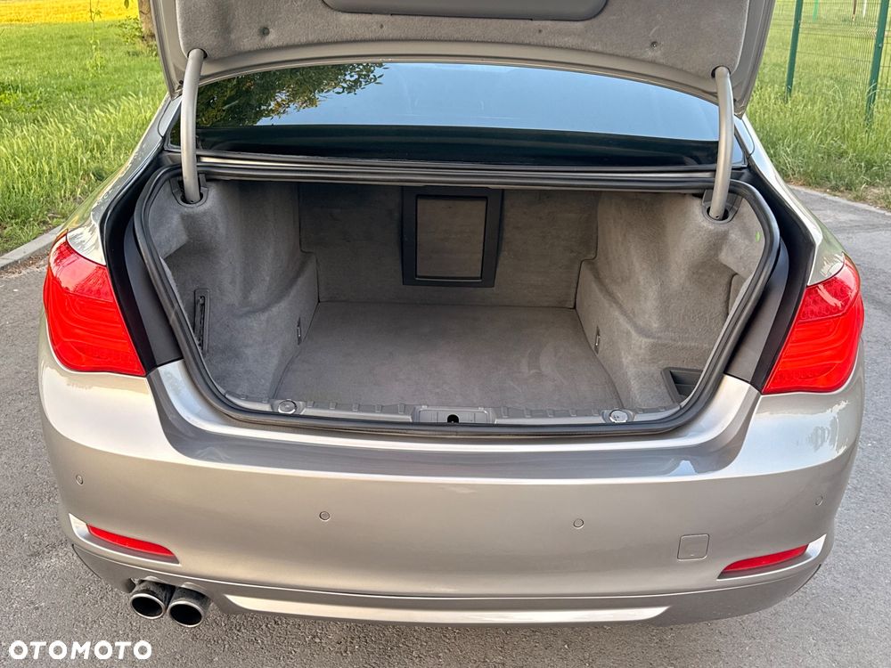 BMW Seria 7 730d - 17
