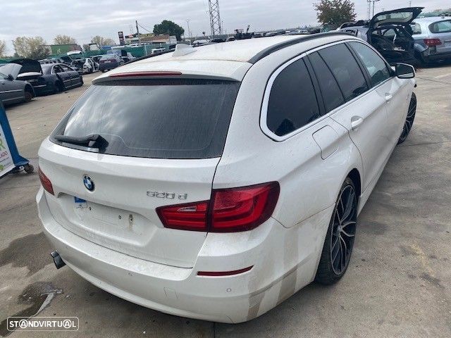PARA-CHOQUES TRASEIRO BMW 5 TOURING 2013 - 1