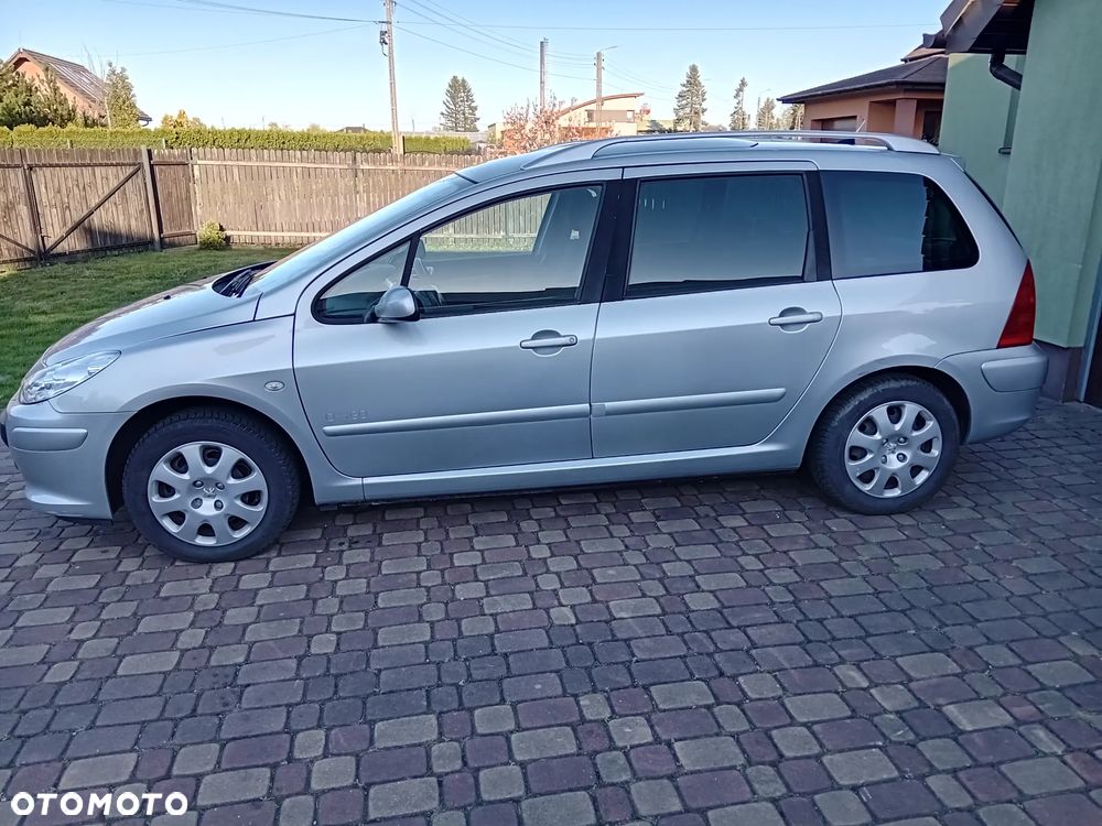 Peugeot 307 SW 110 OXYGO - 2