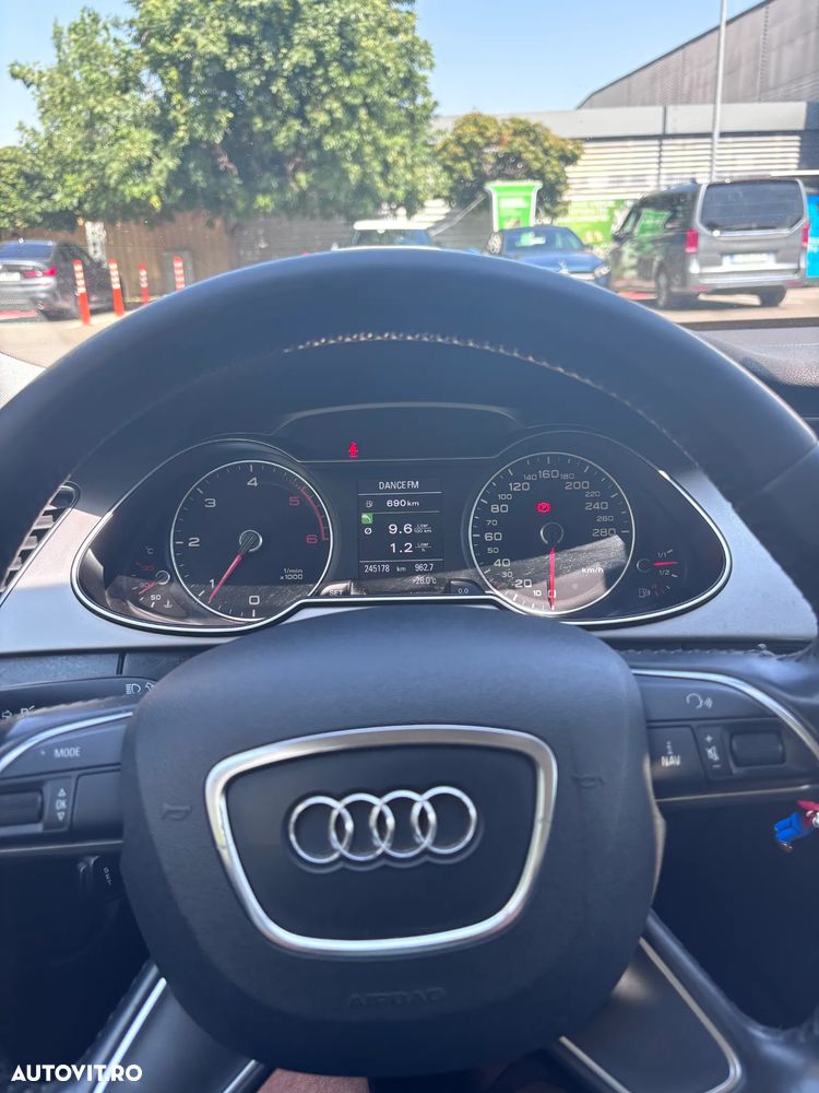 Audi A4 Limuzina 2.0 TDI - 13