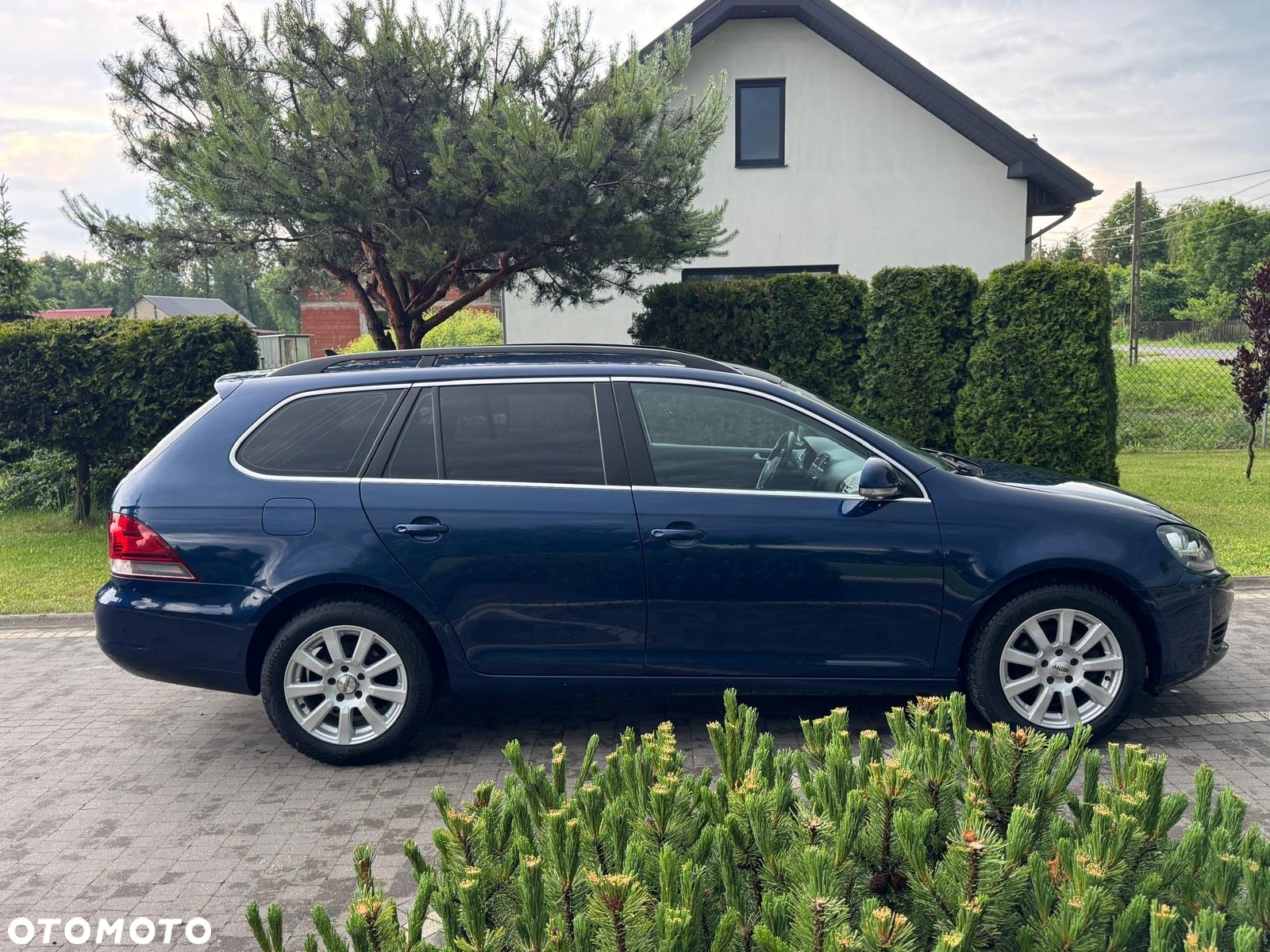 Volkswagen Golf 1.6 TDI BlueMotion Technology Comfortline - 26