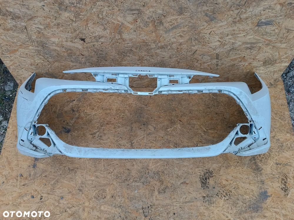 ZDERZAK PRZEDNI TOYOTA COROLLA E21 XII LIFT KOMBI HB - 5