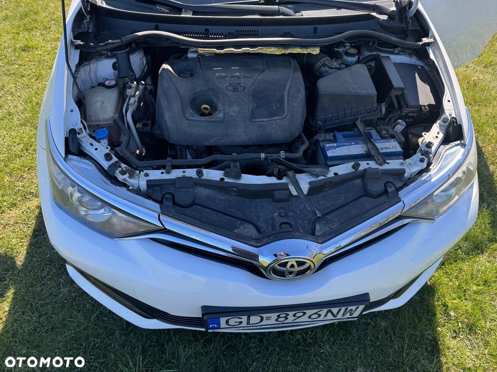 Toyota Auris 1.4 D-4D Active - 11