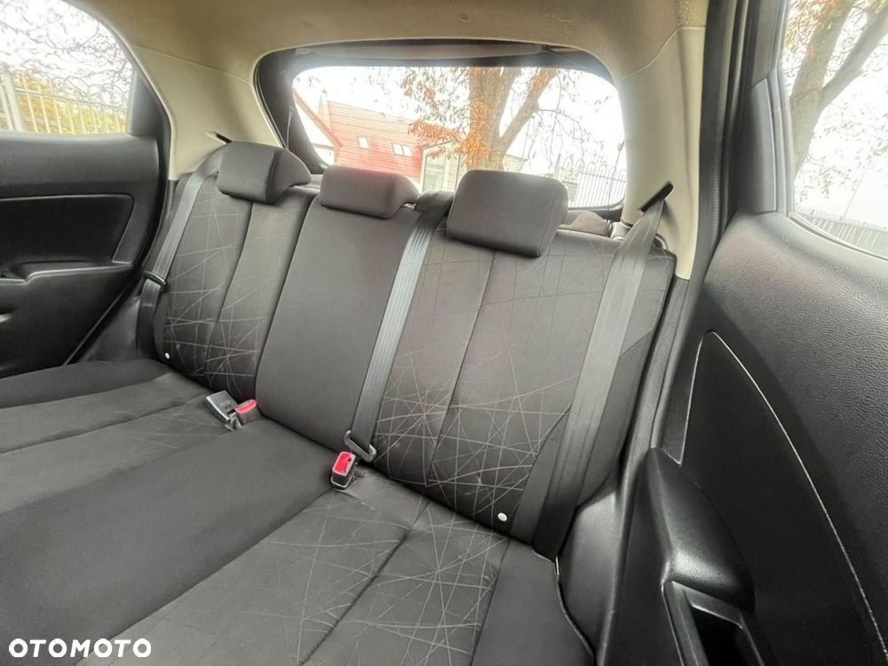Mazda 2 - 19