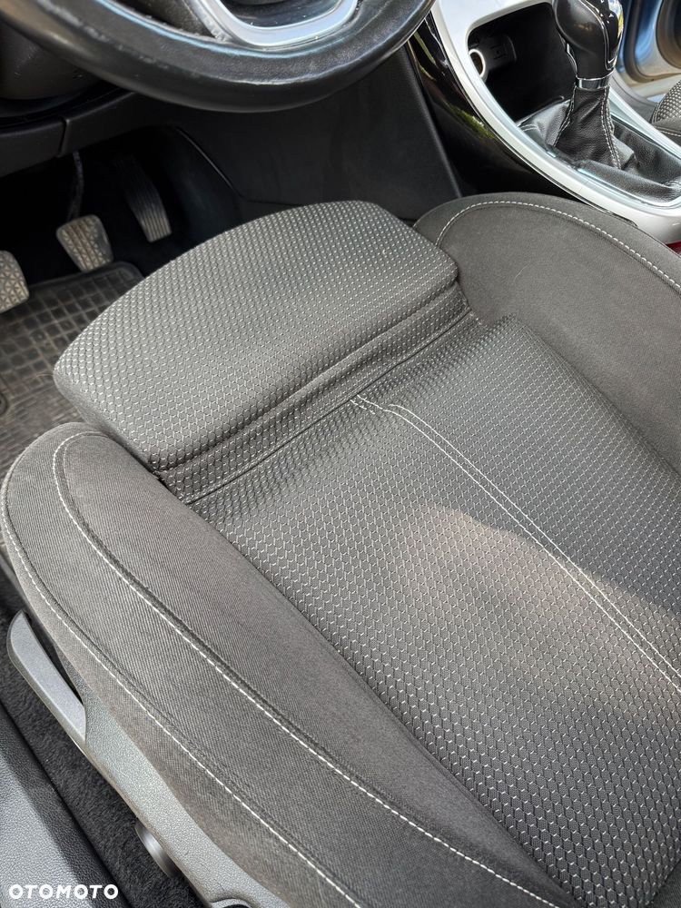 Opel Astra 1.4 Turbo Sport - 16