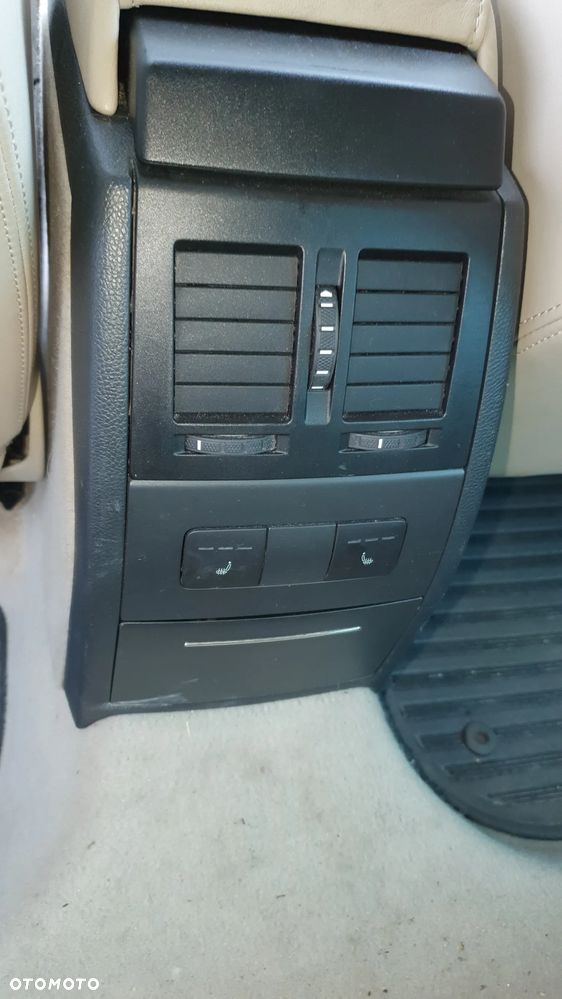 Skoda Octavia 1.8 TSI Ambiente DSG - 11