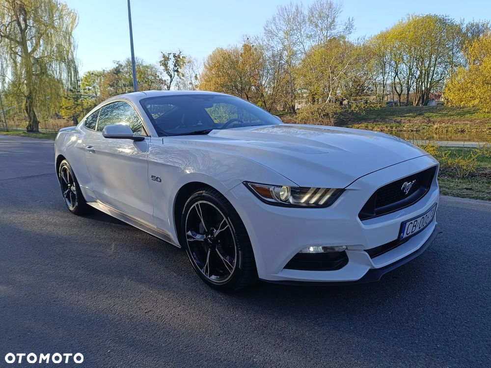Ford Mustang - 3