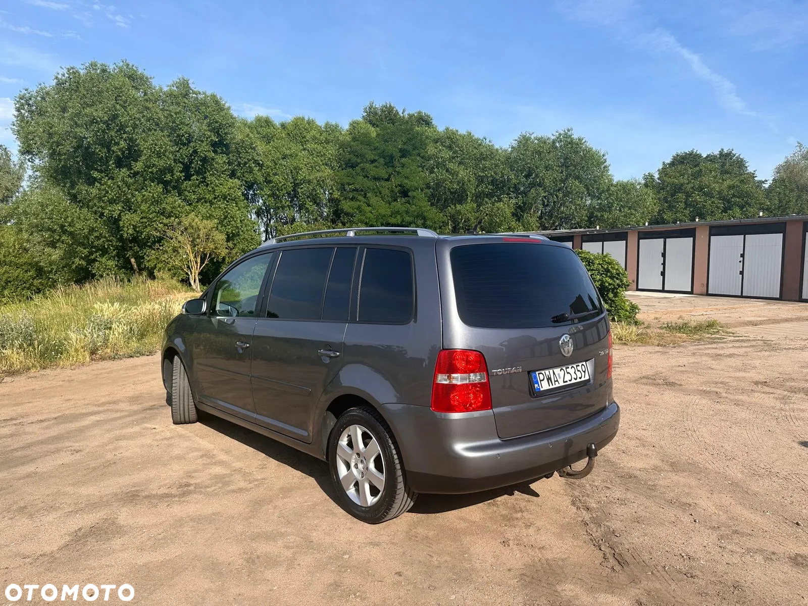 Volkswagen Touran 2.0 TDI DPF Trendline - 4