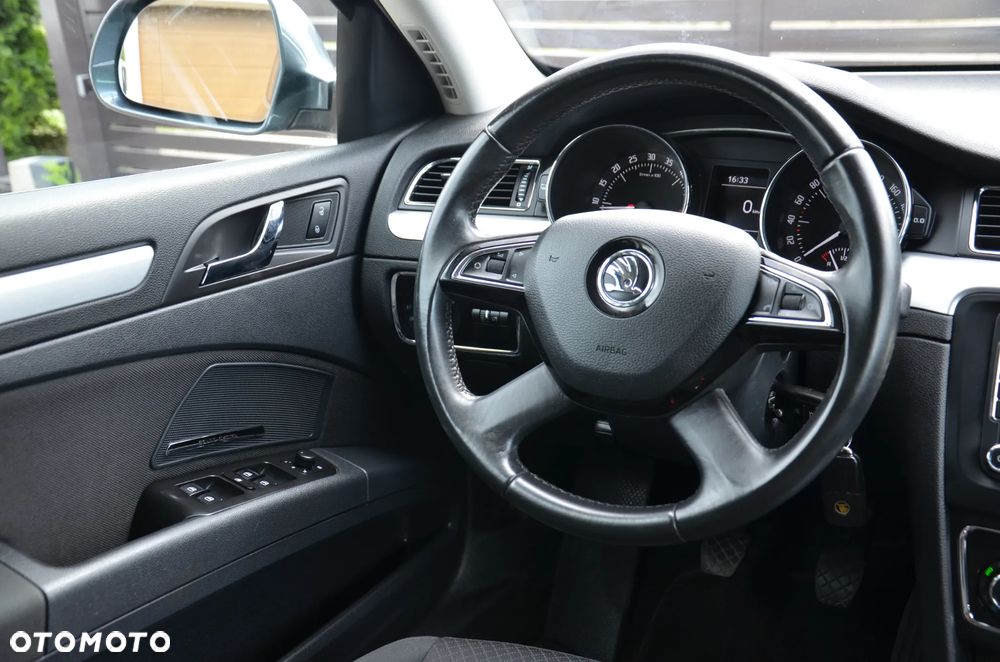 Skoda Superb 2.0 TDI Green tec 4x4 Exclusive - 25
