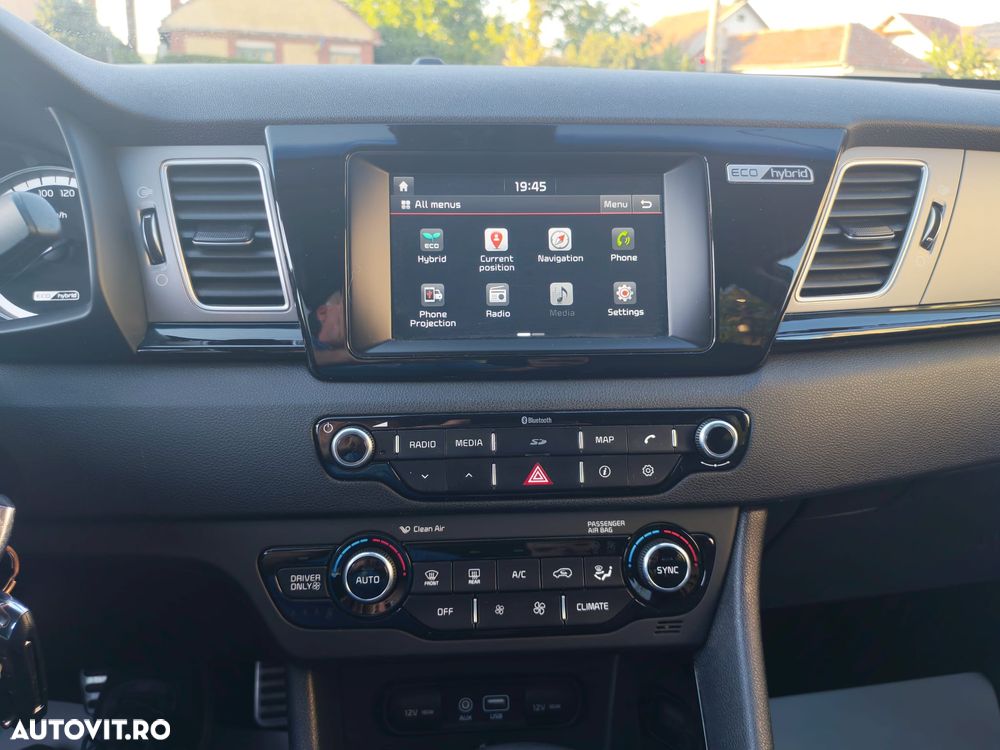 Kia Niro 1.6 GDI 2WD Aut. Spirit - 10