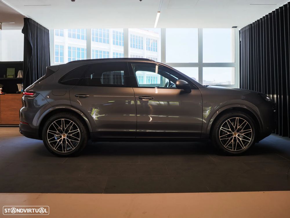 Porsche Cayenne E-Hybrid - 8