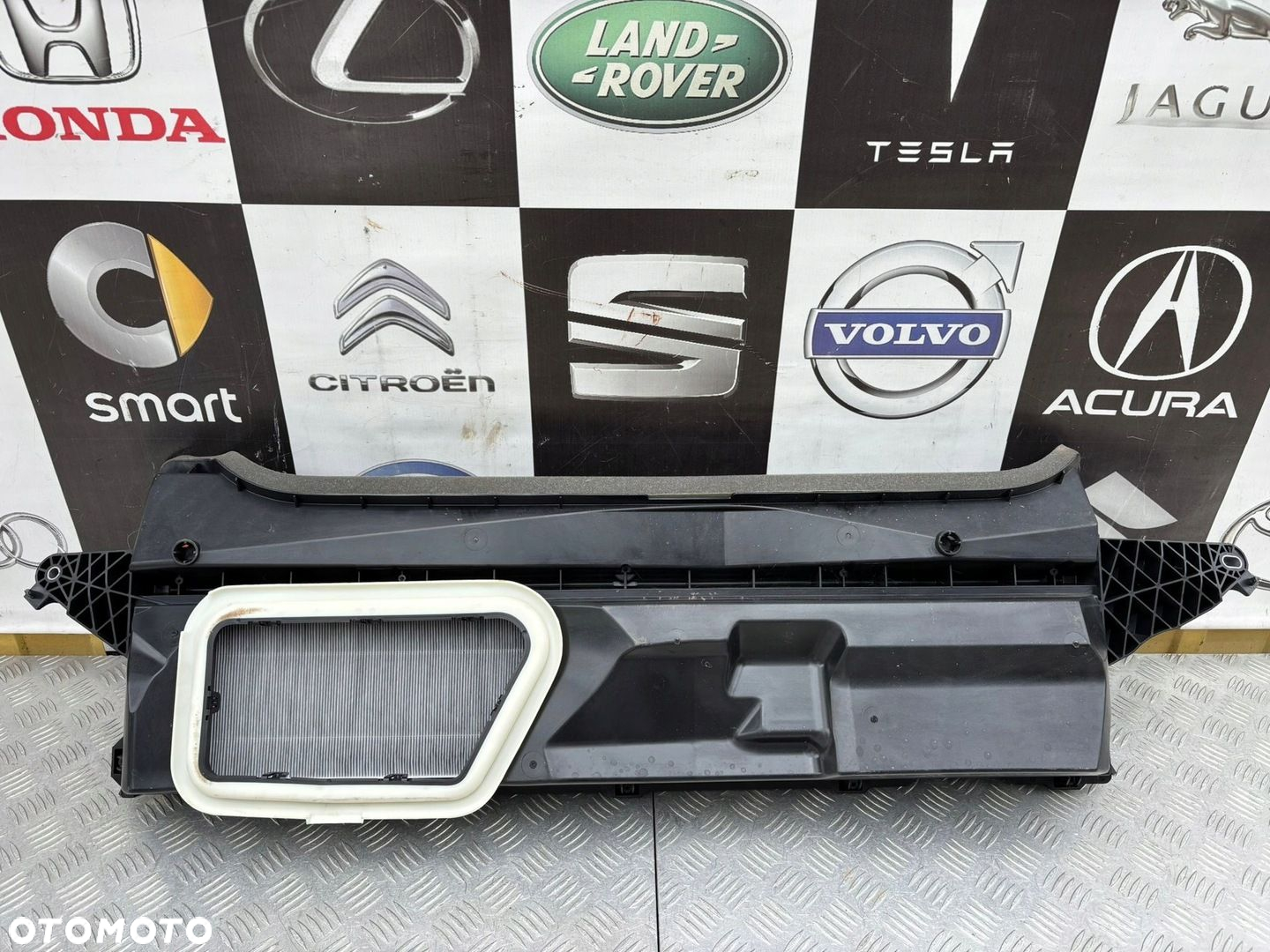 TESLA MODEL Y WLOT FILTR KABINOWY OBUDOWA IDEAŁ 1495167-28-C - 3