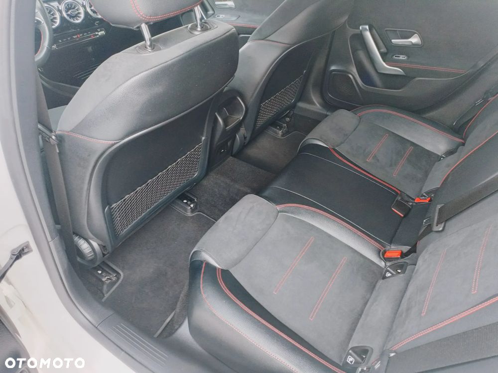 Mercedes-Benz Klasa A 180 7G-DCT AMG Line - 20
