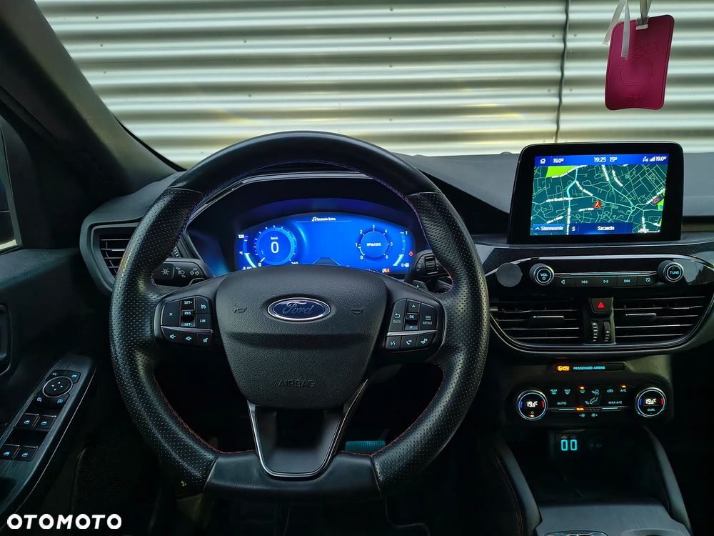 Ford Kuga 1.5 EcoBlue ST-LINE - 6