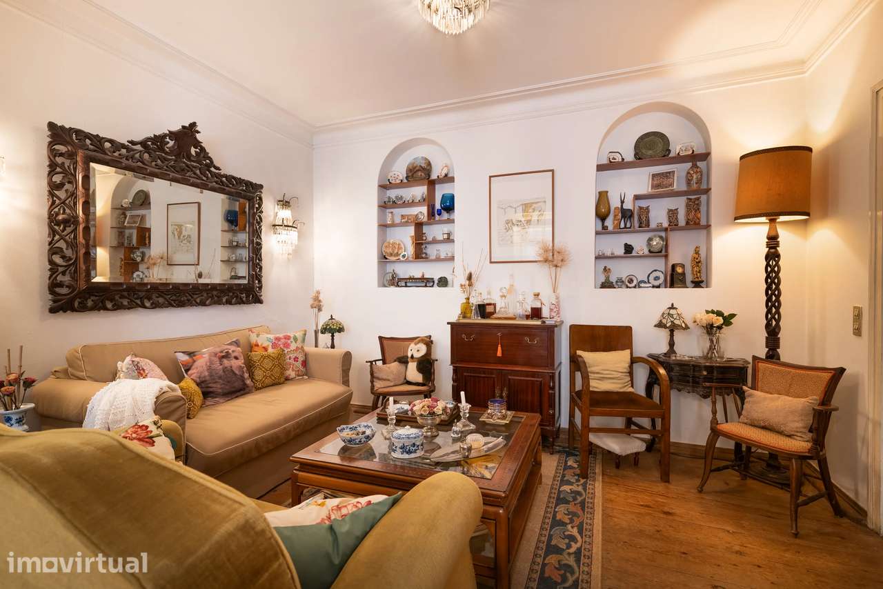 Apartamento T4+2 com logradouro de 187,75 m² na Estrela - Grande imagem: 2/54