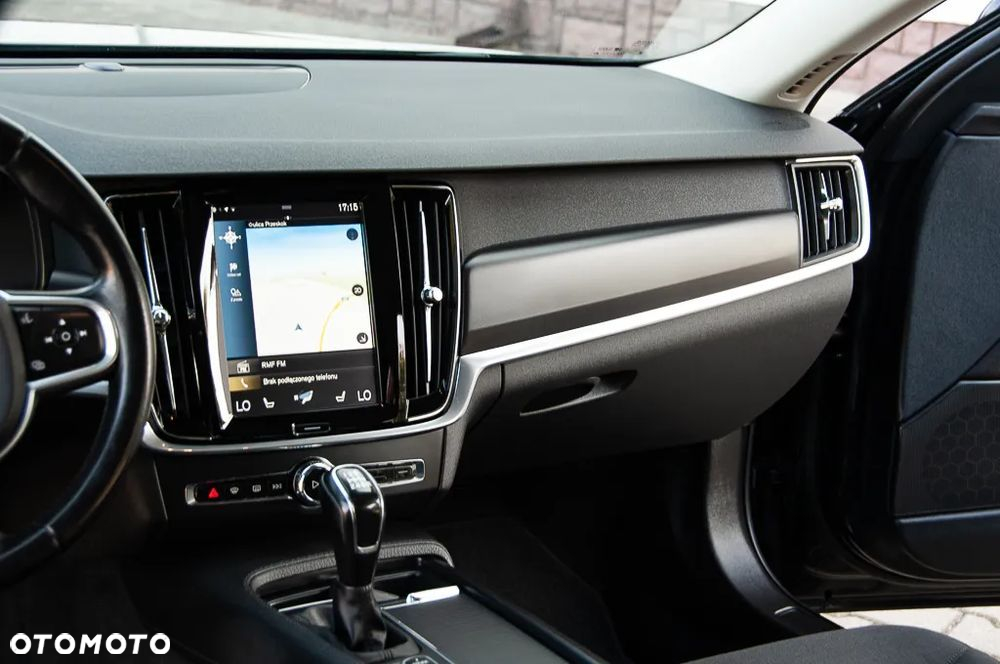 Volvo V90 D3 SCR Momentum - 31