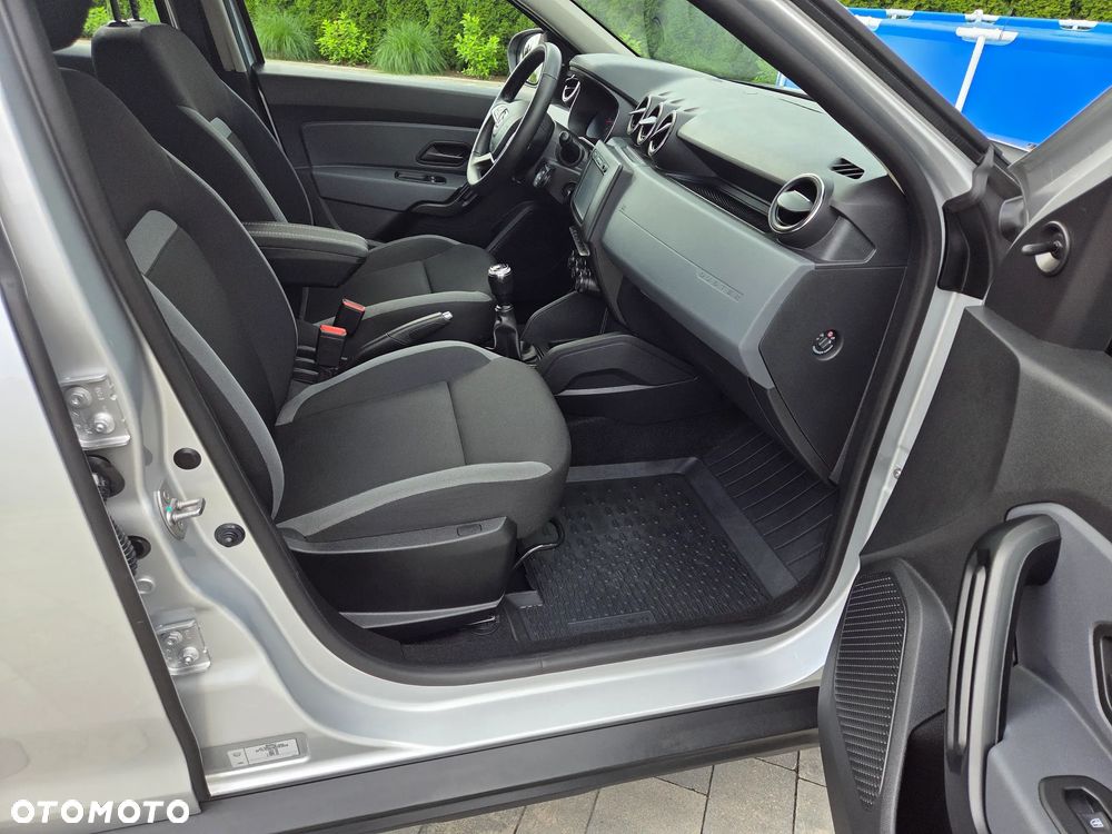 Dacia Duster 1.6 SCe Laureate S&S - 24