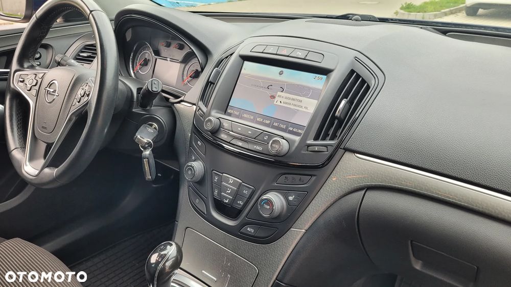 Opel Insignia - 24