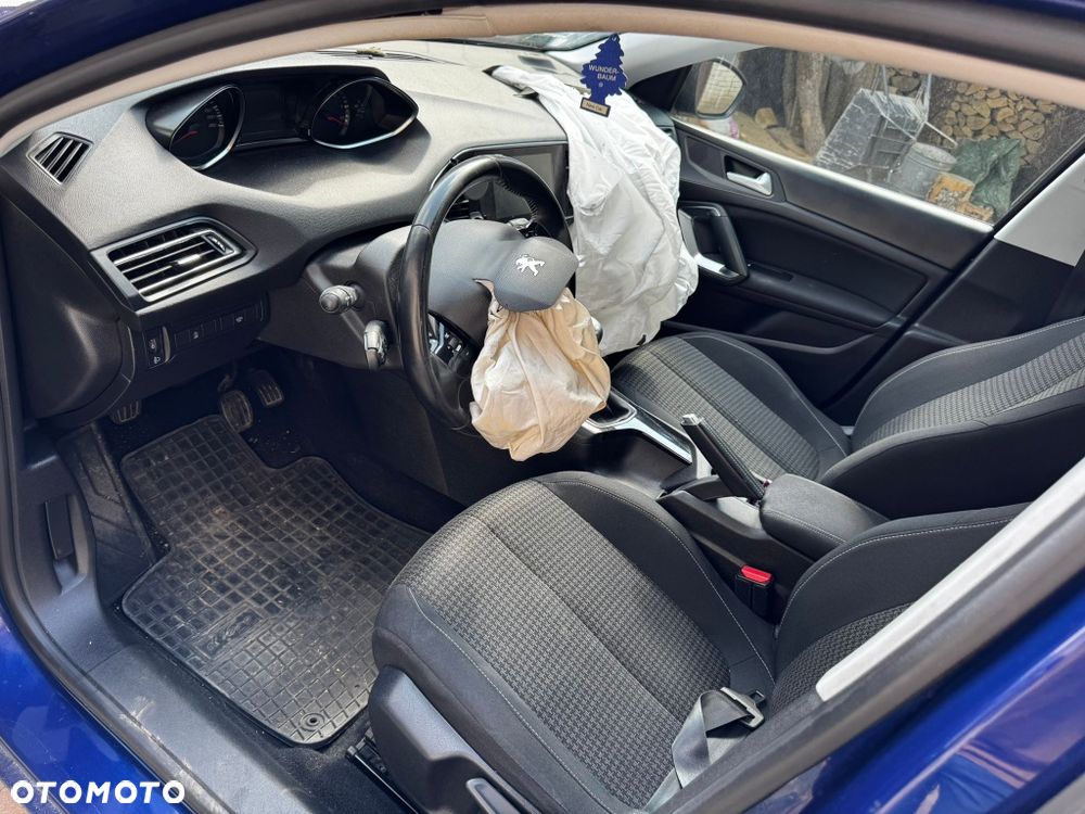 Peugeot 308 - 5