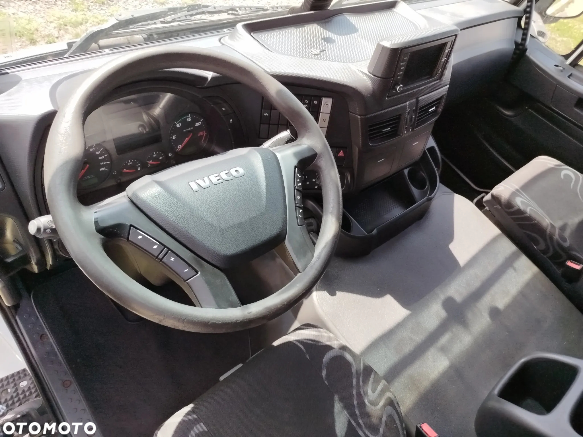 Iveco Stralis AT + ROLFO PEGASUS C171 - 24