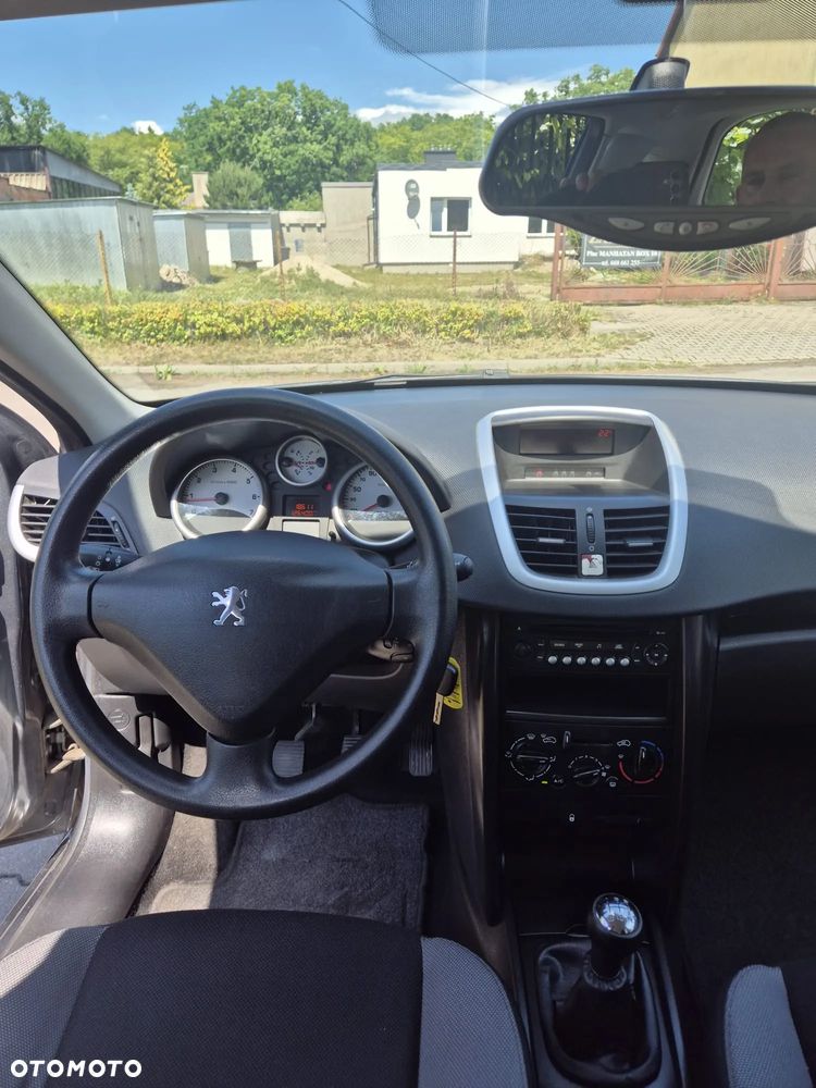 Peugeot 207 75 Urban Move - 16