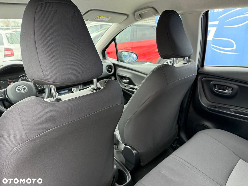 Toyota Yaris Hybrid 100 Active EU6 - 11