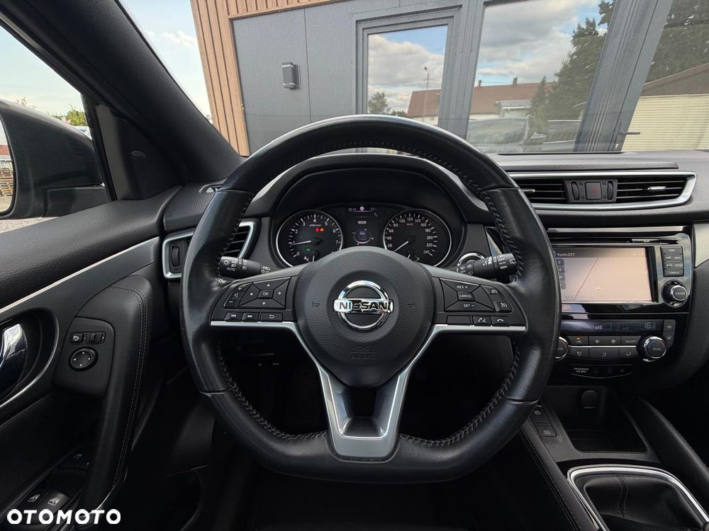 Nissan Qashqai 1.3 DIG-T Tekna+ - 28
