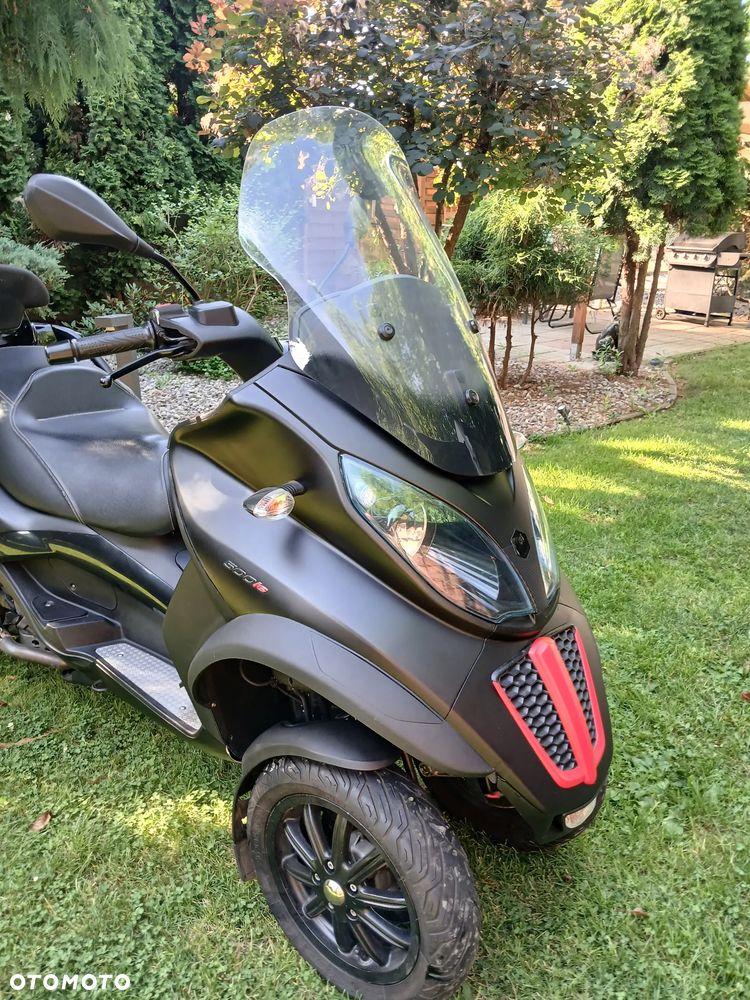 Piaggio MP-3 - 6