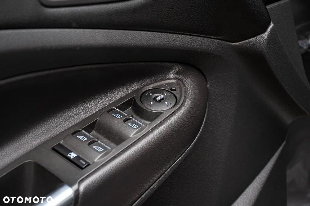 Ford Kuga 2.0 TDCi 4x4 Titanium - 8