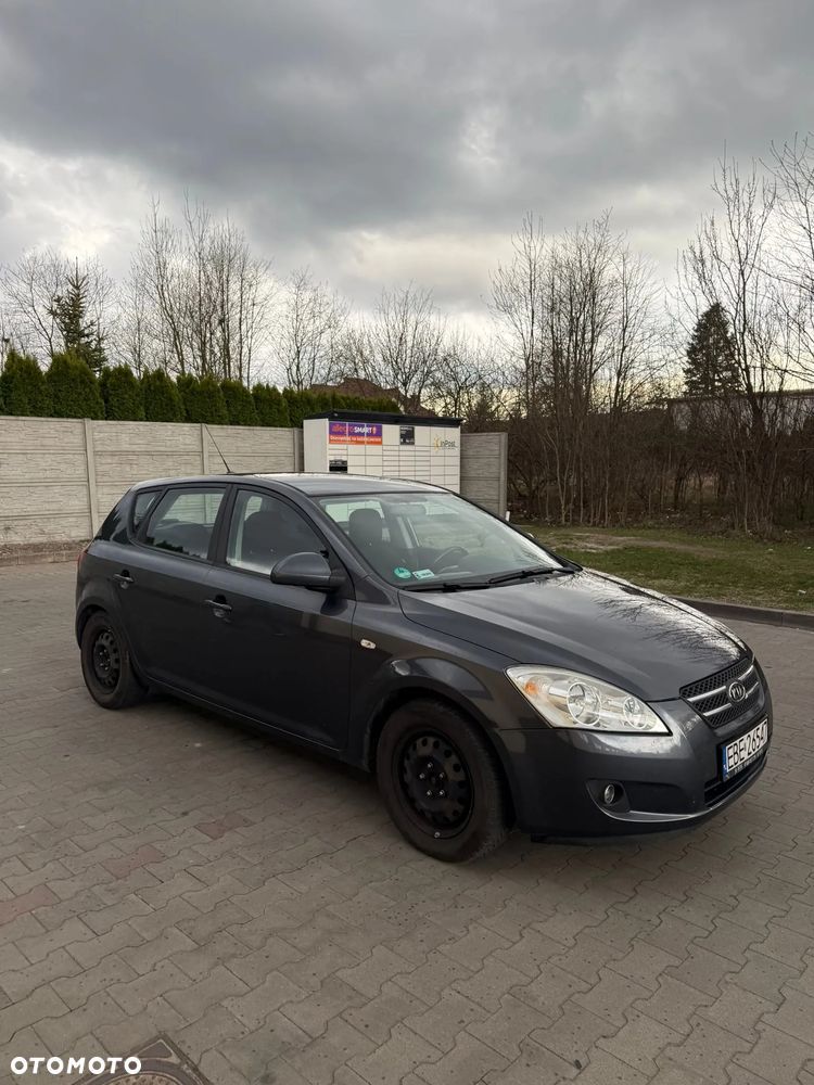Kia Ceed 1.6 Crdi Optimum + - 32