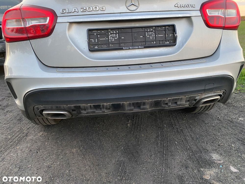 MERCEDES gla 156 tylna klapa kompletna kolor 761 igla - 2