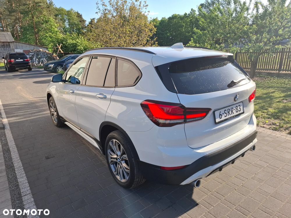 BMW X1 sDrive18d Sport Line - 4