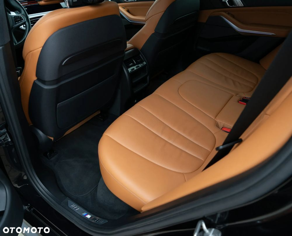 BMW X5 M M50d - 12