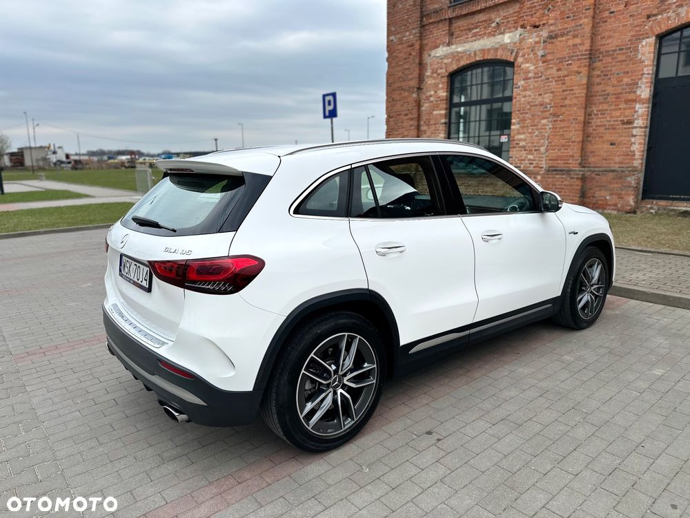 Mercedes-Benz GLA AMG 35 4Matic AMG Speedshift DCT 8G - 10