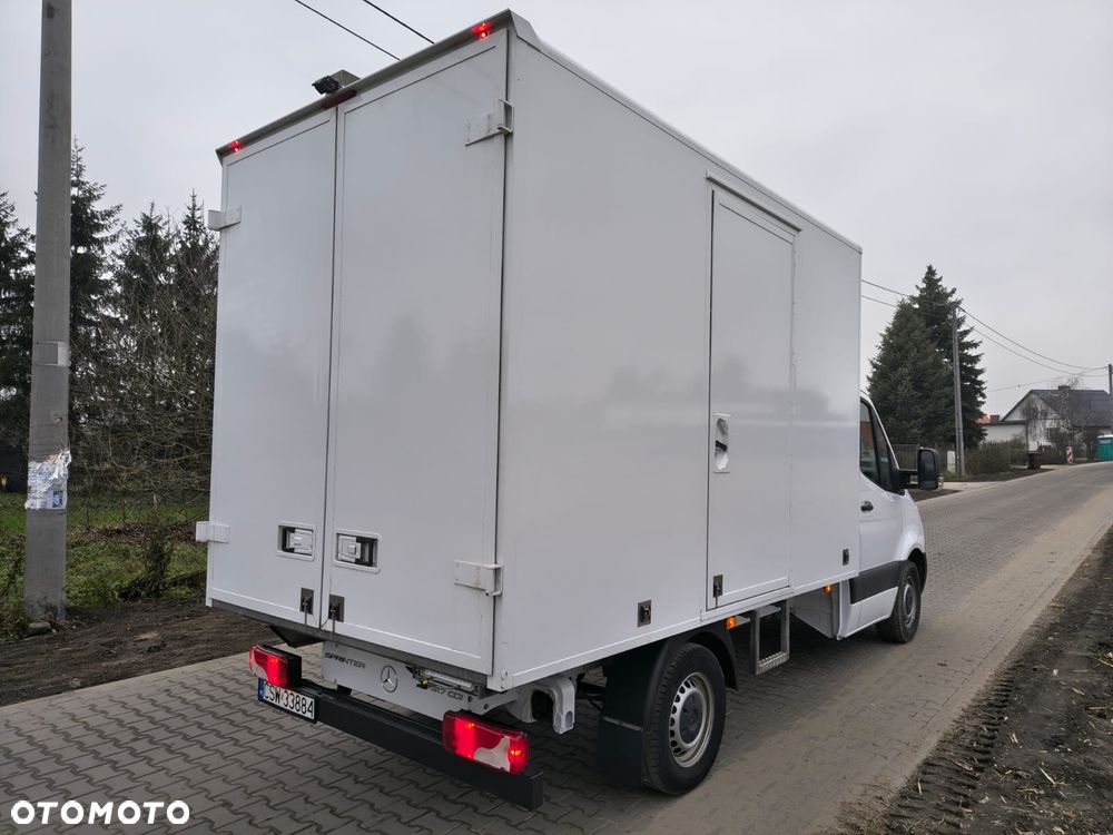 Mercedes-Benz Sprinter - 4