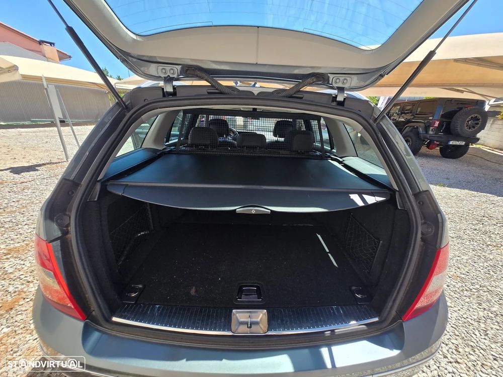 Mercedes-Benz C 220 CDI DPF (BlueEFFICIENCY) Avantgarde - 15