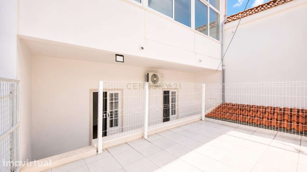 Apartamento T2 com logradouro em Salvaterra de Magos - Grande imagem: 3/40