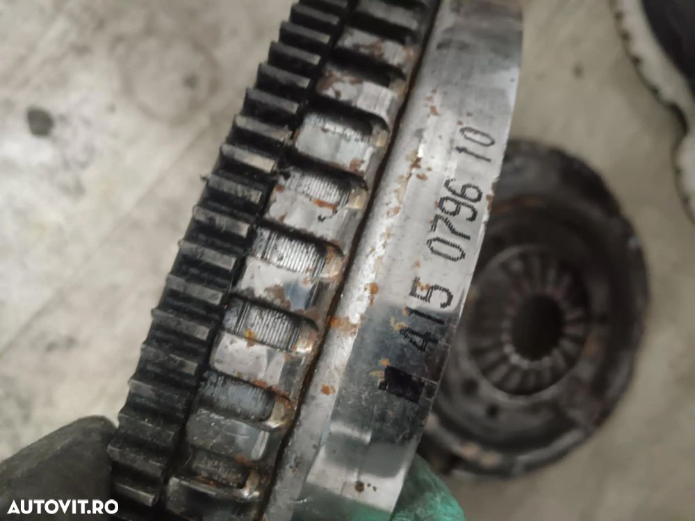 KIT AMBREIAJ VOLANTA RENAULT TRAFIC, VIVARO, MERCEDES VITO W447, FIAT TALENTO 1.6 D 415079610, 324081710 - 4