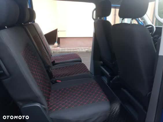 Volkswagen Caravelle - 12